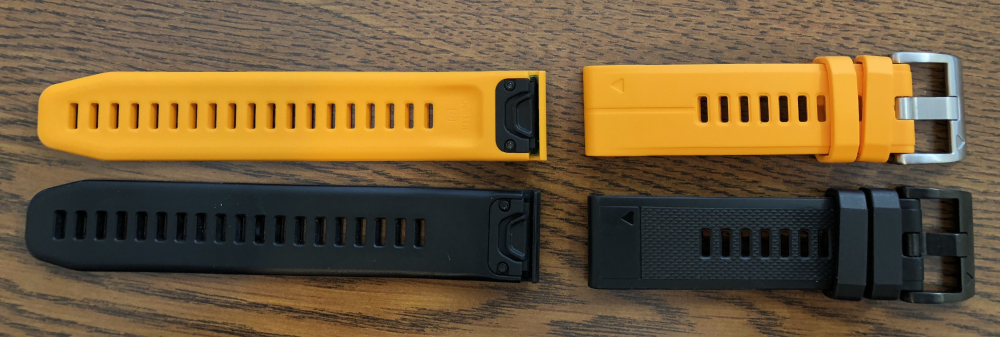 difference between fenix 5 and 5 plus