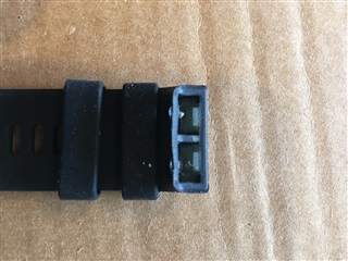 Andragende civile tilstødende My sons forerunner 35 band has broken. The bands I purchased have labeled a  35 do not have the same lug to attach the band. The replacement bands have  a rib down