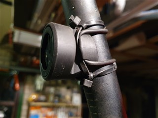 Universal mount fixed with tie-rips