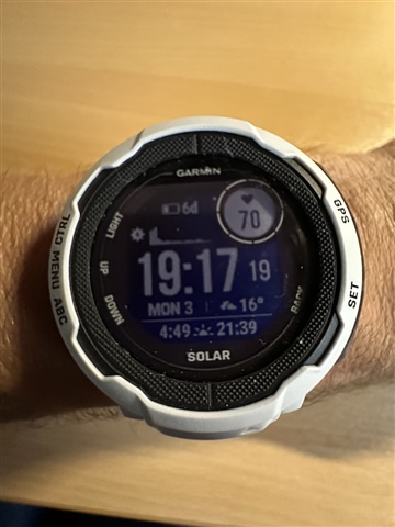 Garmin instinct outlet on small wrist