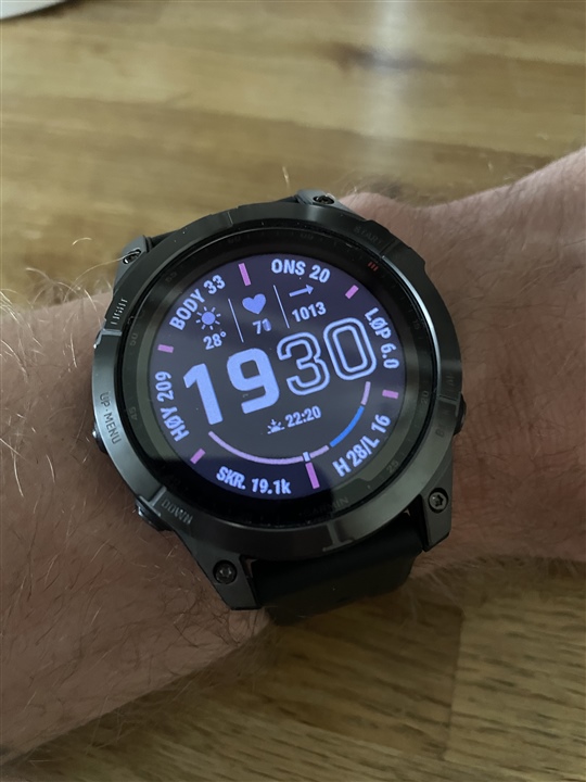 My Fenix 7X Sapphire Solar has arrived! Stoked. I think it's going to take  a little while to finish setting everything up…a lot has changed since my  last Garmin. First run tomorrow. 